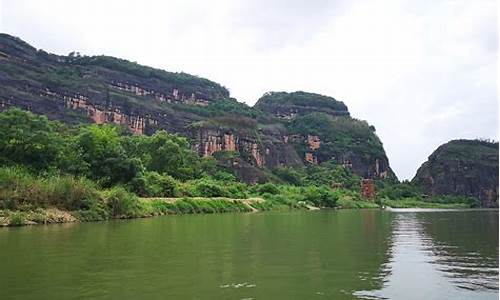 龙虎山旅游景点攻略_龙虎山旅游攻略自驾游一日游