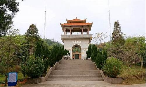 鳌峰公园公交站_鳌峰广场坐几路车